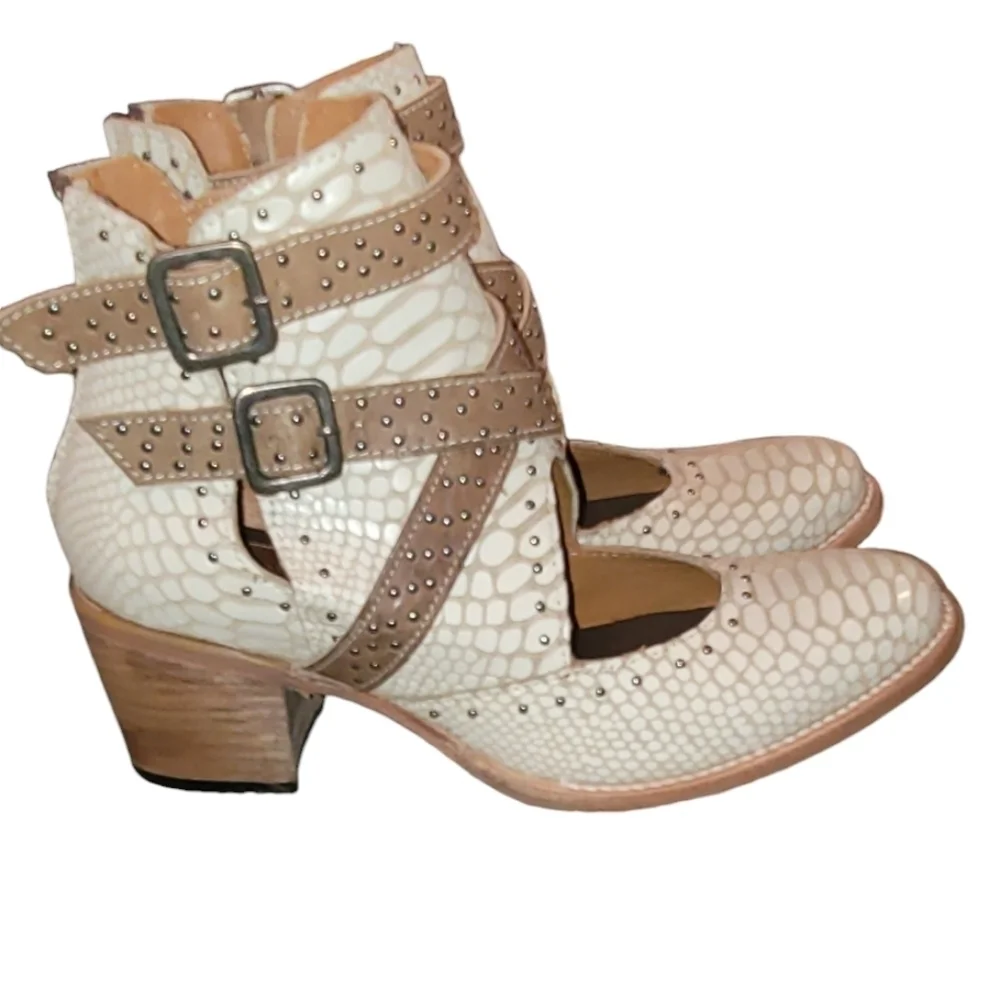 Freebird Handmade Leather Saphire White Snake  Western Boots